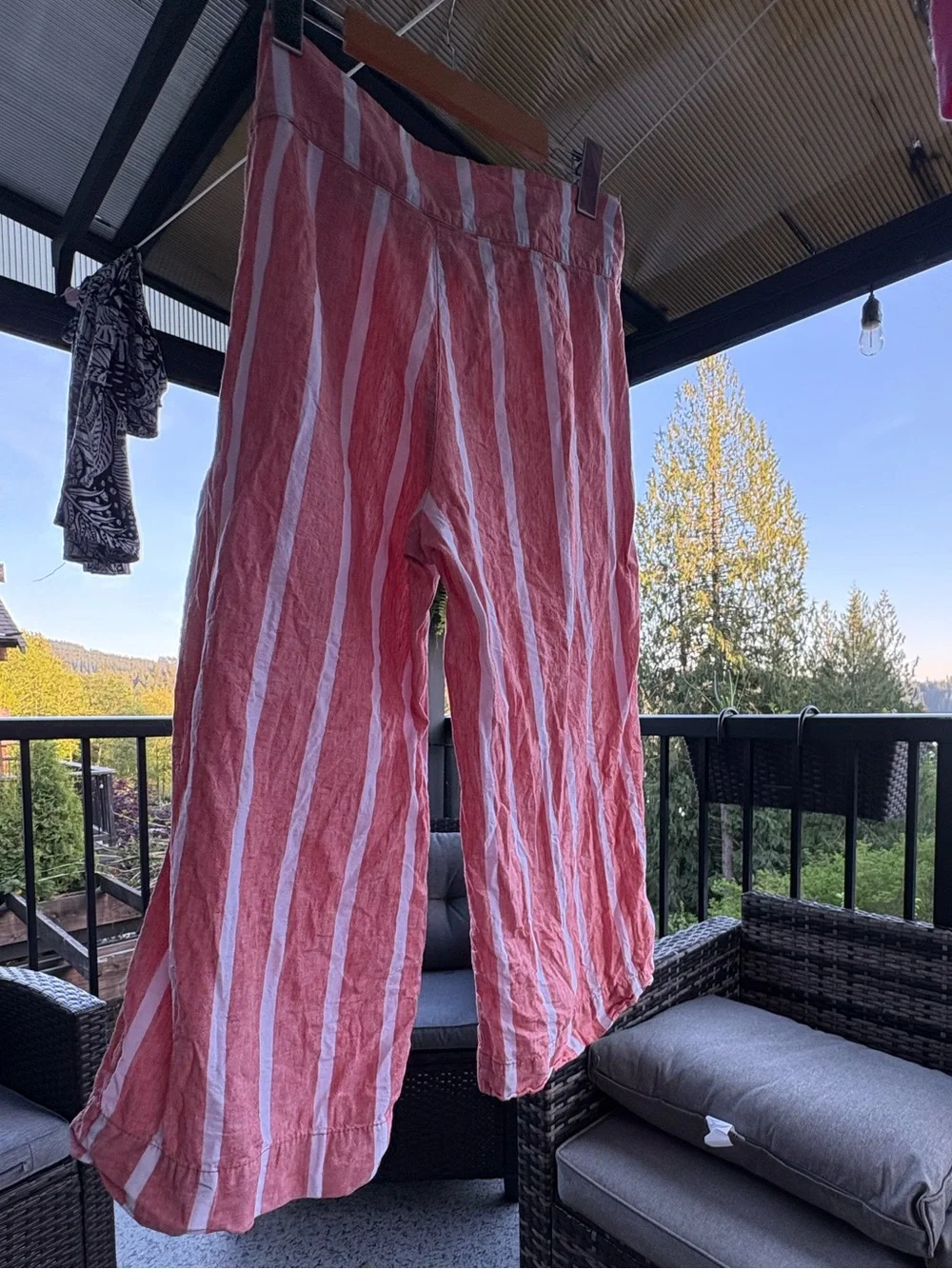 Joe Fresh Red and White Striped Linen And Cotton Wide-Leg Pants - Picture 2 of 4